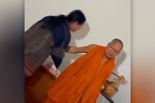 ใครถ่าย คนตั้งข้อสังเกต