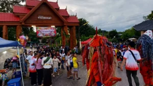 ประเพณีโบราณนับ 100 ปี