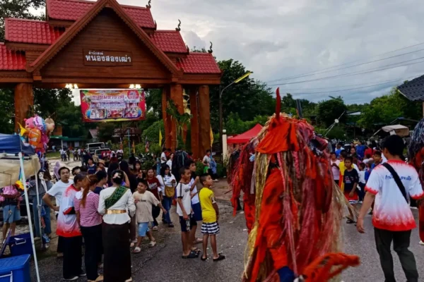 ประเพณีโบราณนับ 100 ปี