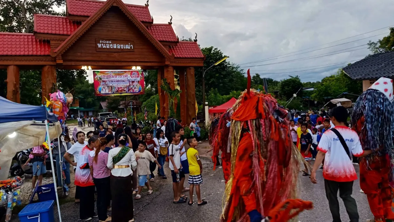 ประเพณีโบราณนับ 100 ปี