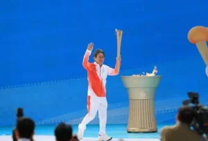 พิธีส่งต่อคบเพลิง 