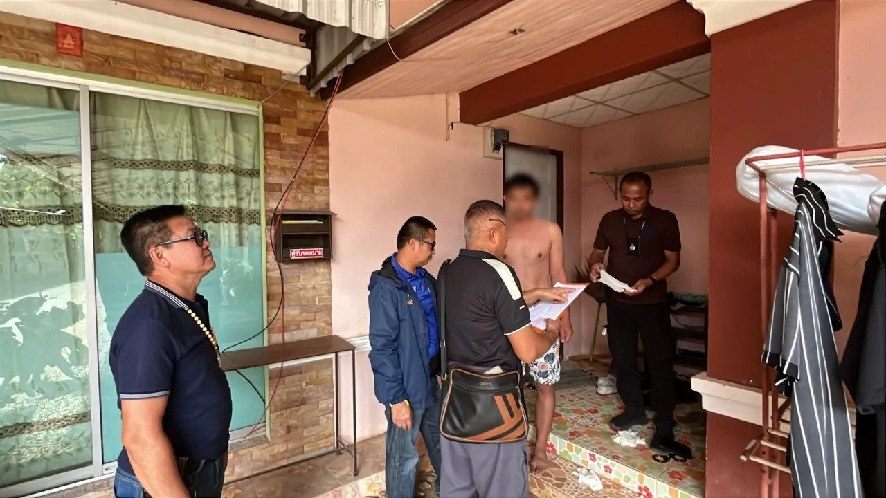 จับครูวัย 33 ปี