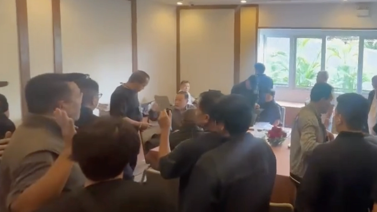 เปิดนาทีเจ้าหน้าที่ บุกจับ