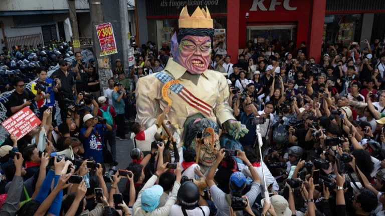 ฟิลิปปินส์ประท้วงใหญ่