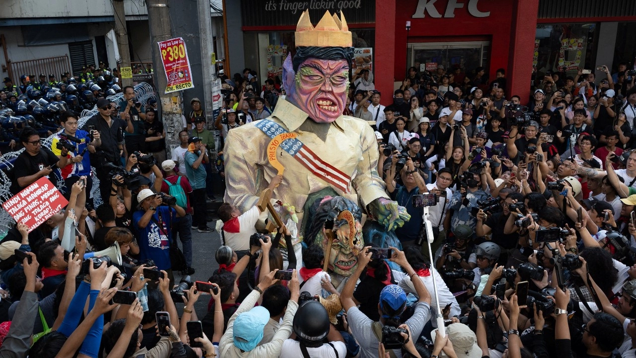 ฟิลิปปินส์ประท้วงใหญ่