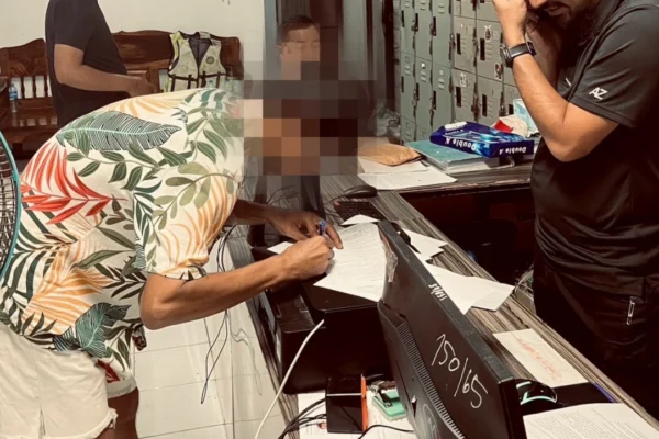 จับชายยิงปืนไล่หลังอาสาฯ