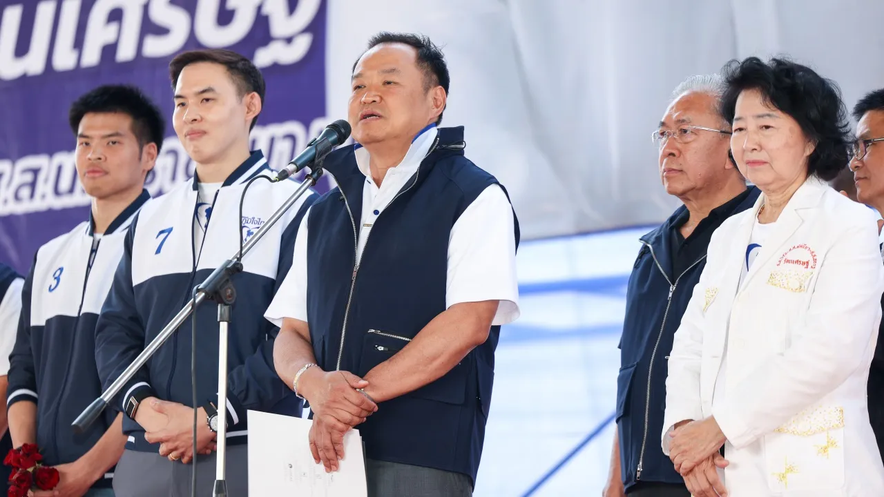 อนุทิน อ้อนขอเป็นนายกฯ