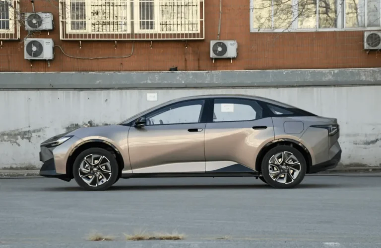 สามห่วงทะลวงไฟฟ้า Toyota