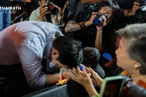 พิธา ปั่นกระแสฝั่งธนฯ รักษาแชมป์ 10 เขต