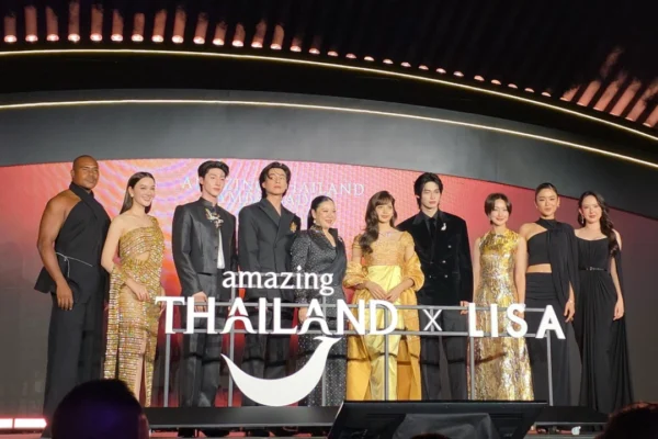 เปิดตัว ลิซ่า Amazing