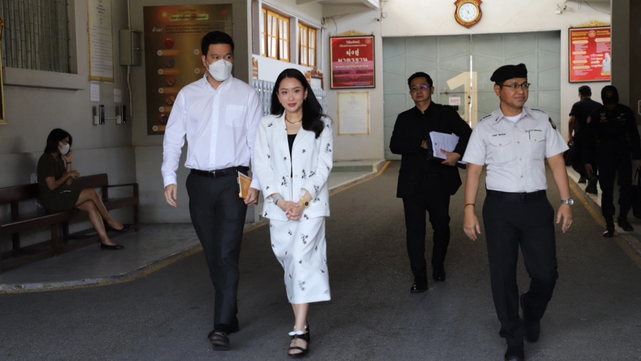 อิ๊งค์ สามี เข้าเยี่ยม ทักษิณ