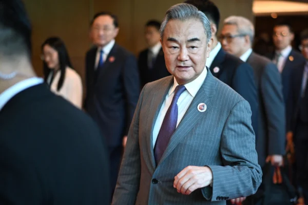 ปมเวเนฯ ร้อน