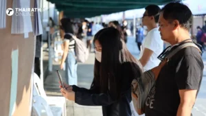 กกต. ลงพื้นที่ตรวจหน่วยเลือกตั้ง