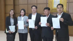 เต้ ลาออกพรรคทางเลือกใหม่