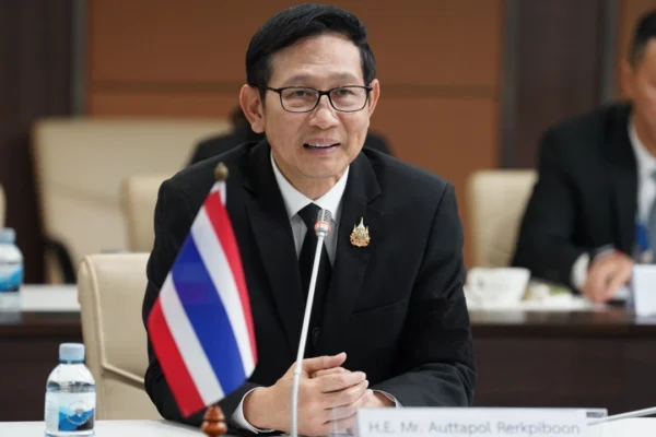 อรรถพล ขอความร่วมมือ